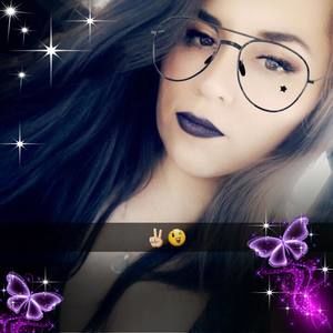 Meet your Posher, Dalia